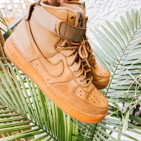 SOLD Air Force 1 Hi Flax sneakers - Picture 7 of 12